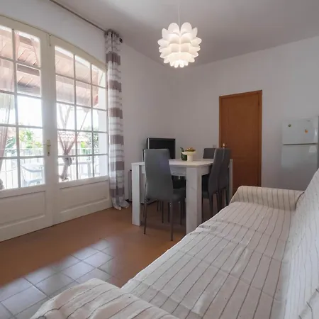 Agenzia Vear - Lägenhetshotell