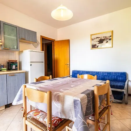 Aparthotel Agenzia Vear - *