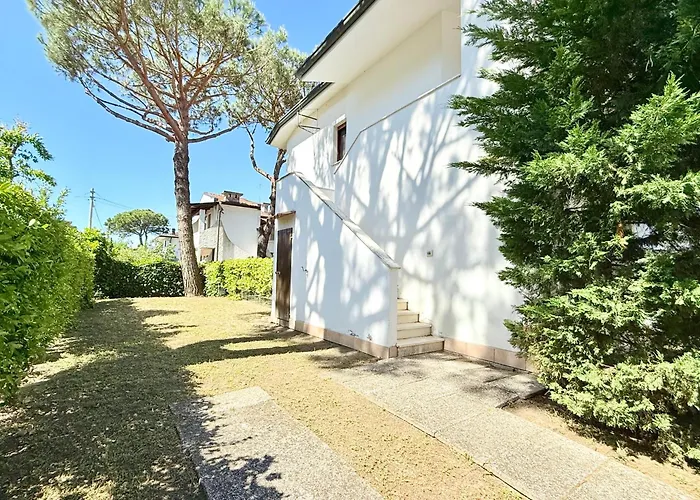 アパートホテル Vear Apartments - Lido Di Volano 3*