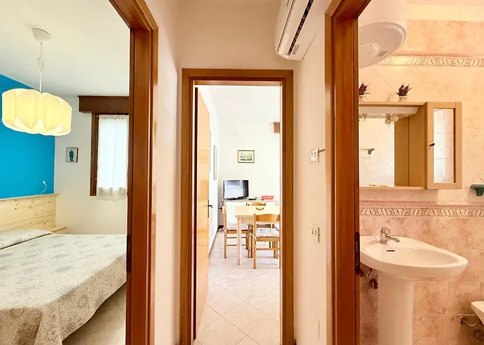 Vear Apartments - Lido Di Volano アパートホテル