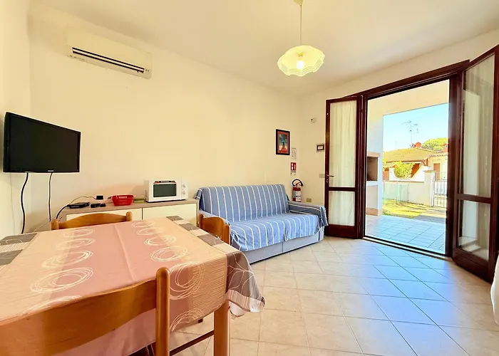 Vear Apartments - Lido Di Volano アパートホテル 3*