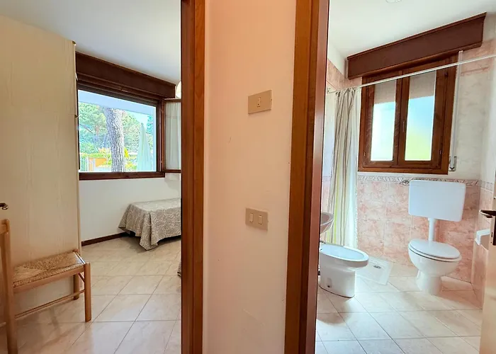 アパートホテル Vear Apartments - Lido Di Volano 3*