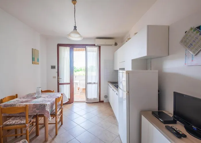Vear Apartments - Lido Di Volano アパートホテル 3*