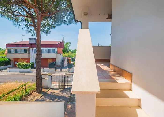 Vear Apartments - Lido Di Volano アパートホテル