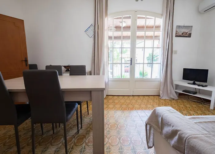 Vear Apartments - Lido Di Volano 3*