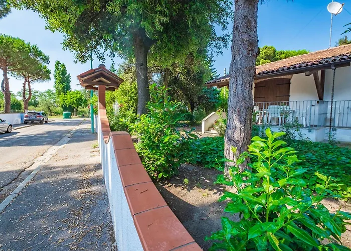Vear Apartments - Lido Di Volano 3*