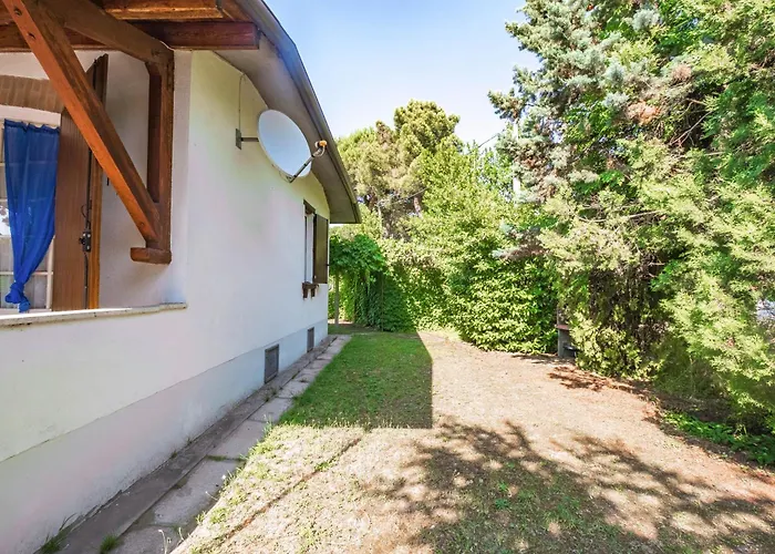 アパートホテル Vear Apartments - Lido Di Volano 3*
