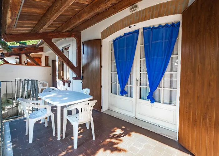 アパートホテル Vear Apartments - Lido Di Volano 3*